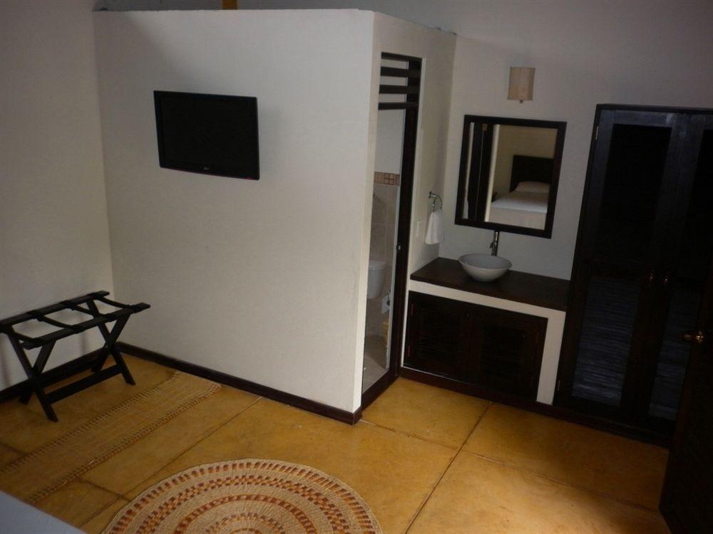 Hotel Amazon Bed And Breakfast Летисия Номер фото