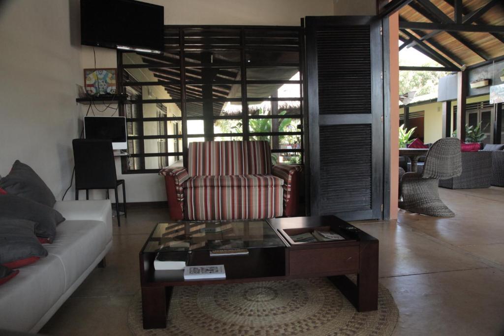 Hotel Amazon Bed And Breakfast Летисия Экстерьер фото