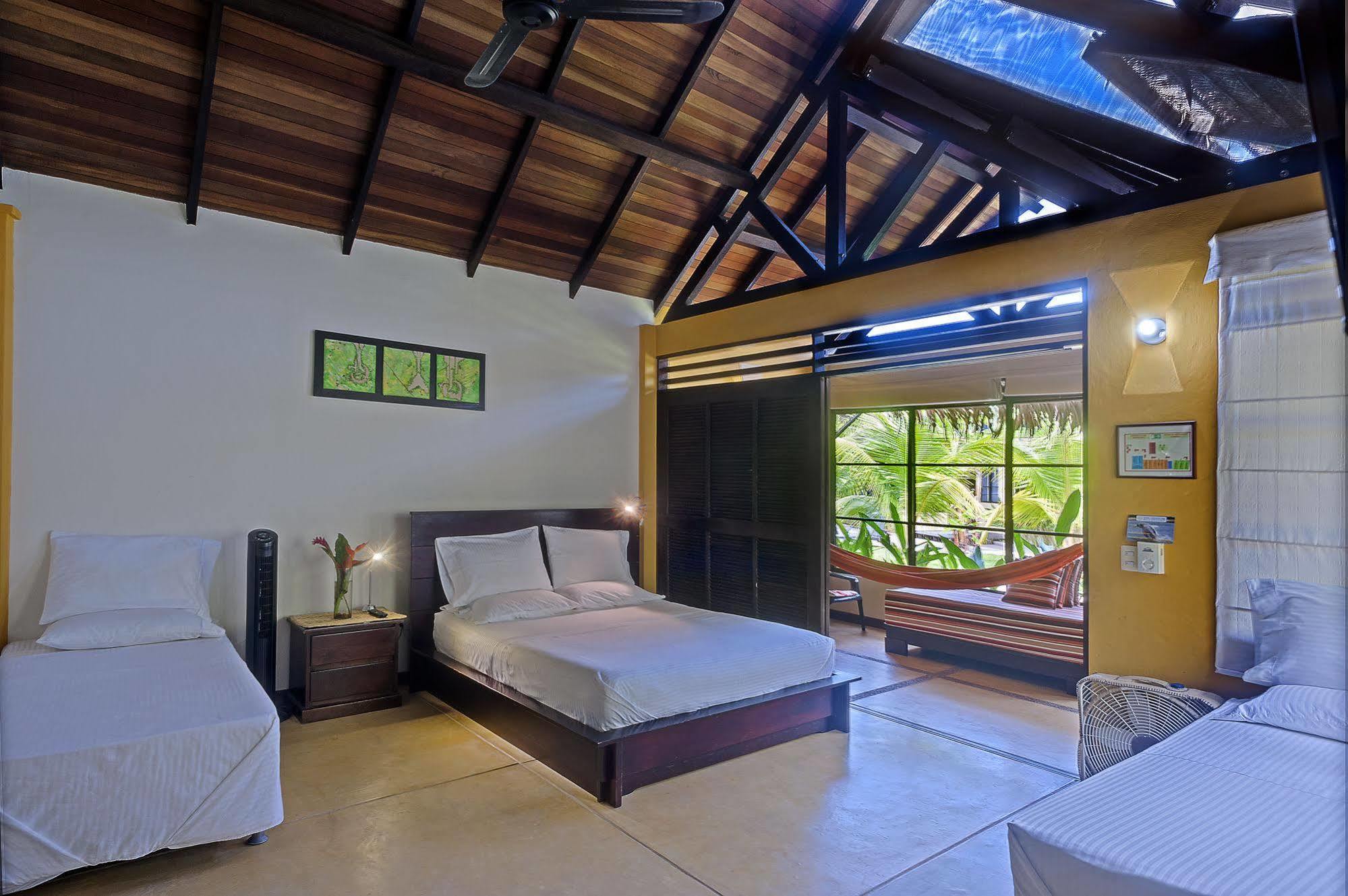 Hotel Amazon Bed And Breakfast Летисия Экстерьер фото