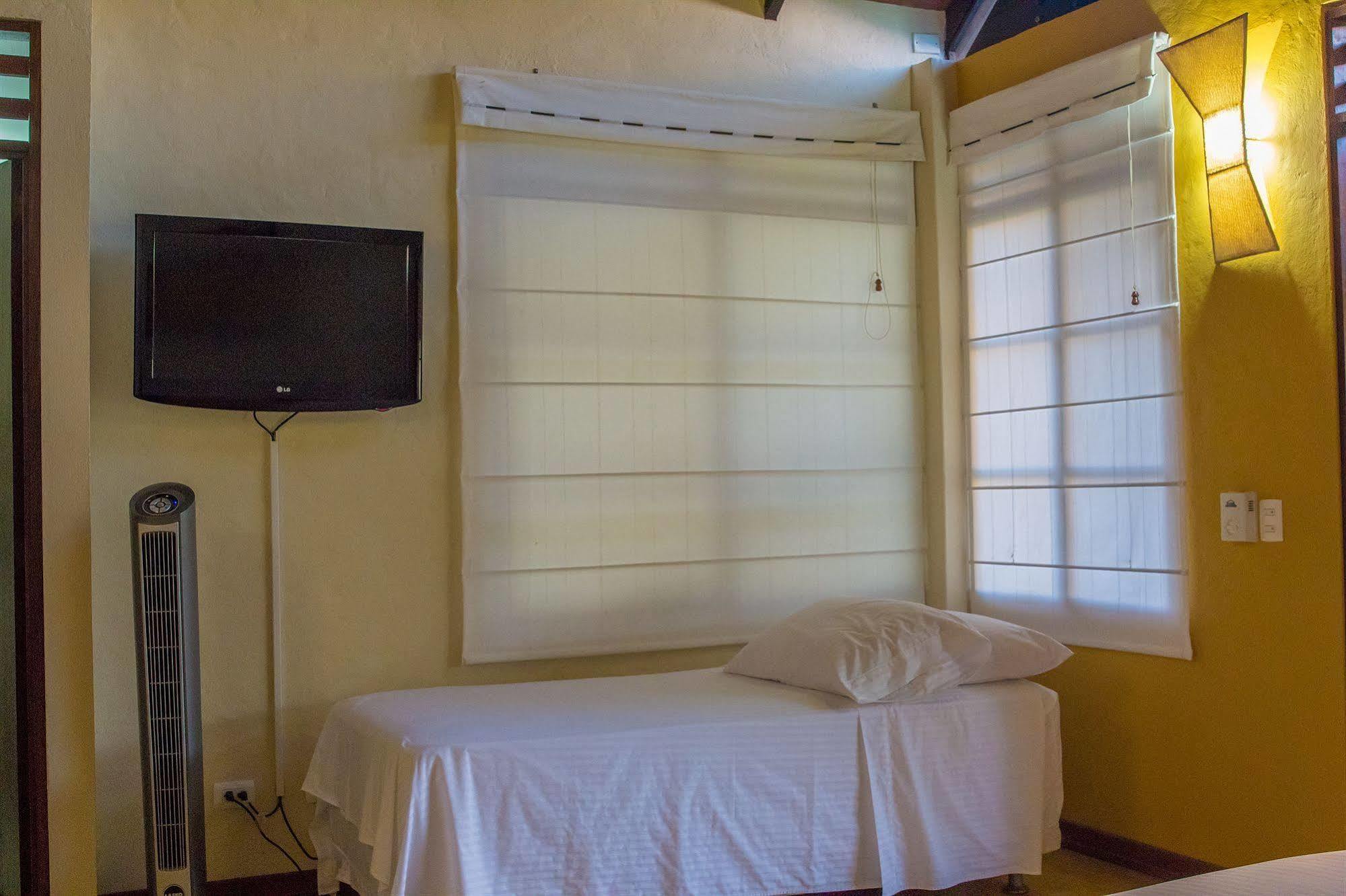 Hotel Amazon Bed And Breakfast Летисия Экстерьер фото