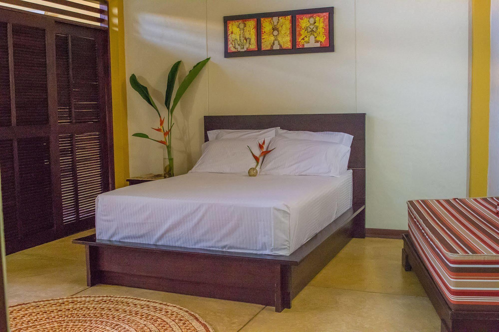 Hotel Amazon Bed And Breakfast Летисия Экстерьер фото